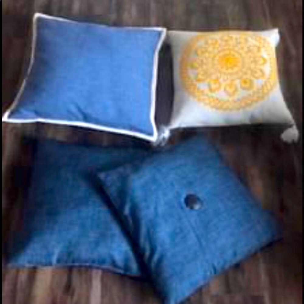 Throw pillows
